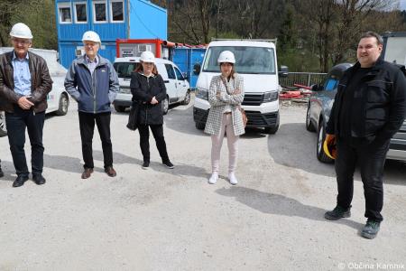 Ogled gradbišča nove Osnovne šole Frana Albrehta in seznanitev s potekom del občinskih svetnikov (1)